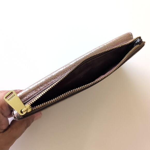 Fossil Preston Metallic Leather Flap Clutch, Wallet, snap closure - Picture 2 of 10